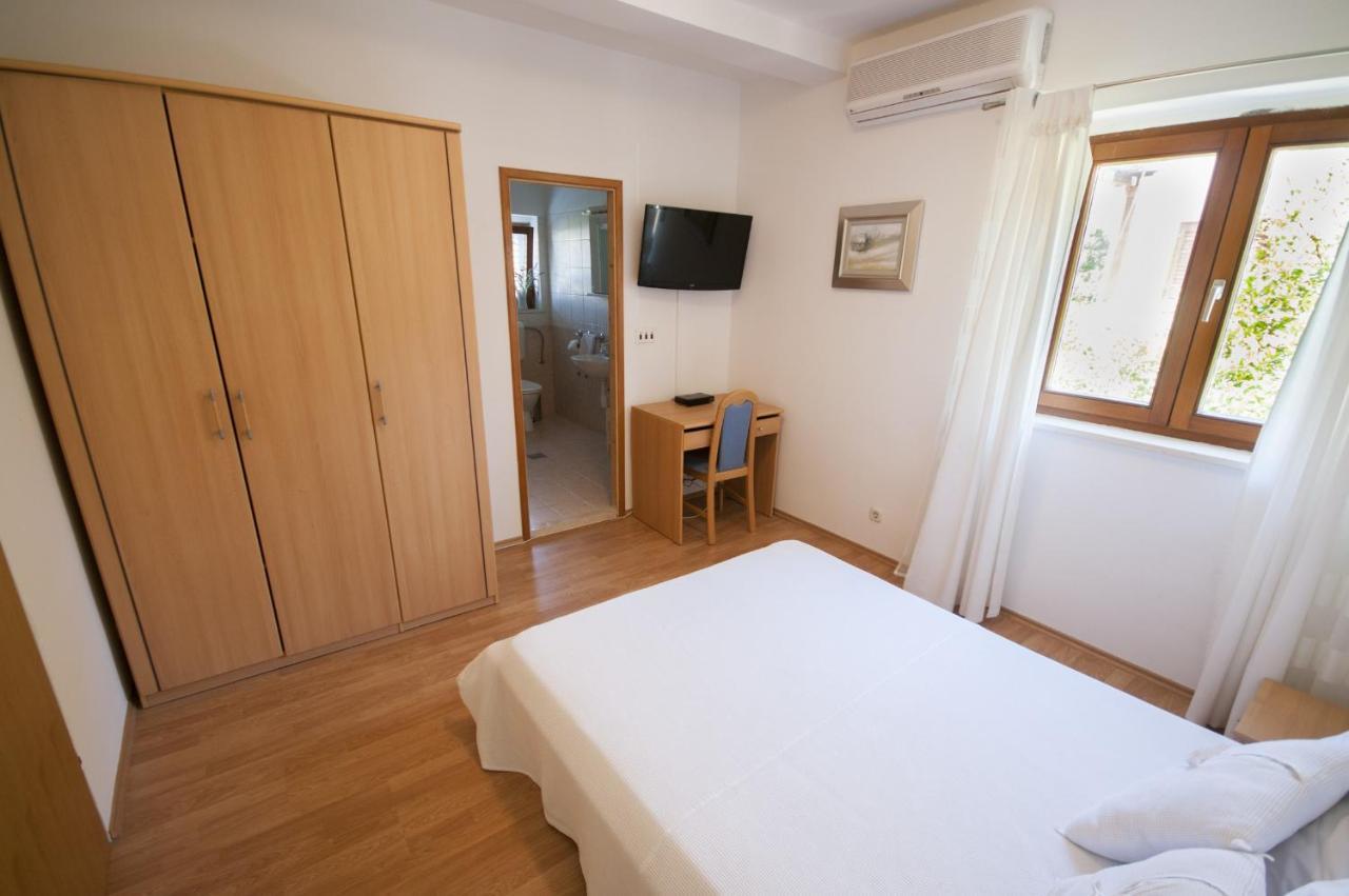 Zupa Dubrovacka Guest House Mlini Exterior photo